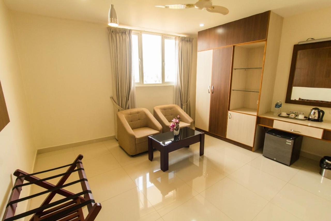 Miracle Residency Hotel Kizhake Chalakudi Ngoại thất bức ảnh